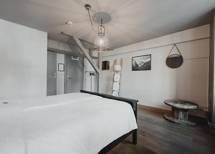 No8 Boutique Hotel - Self Check In
